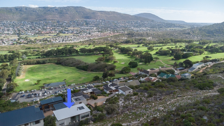 3 Bedroom Property for Sale in Clovelly Western Cape